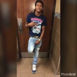 Meet your Posher, Dee